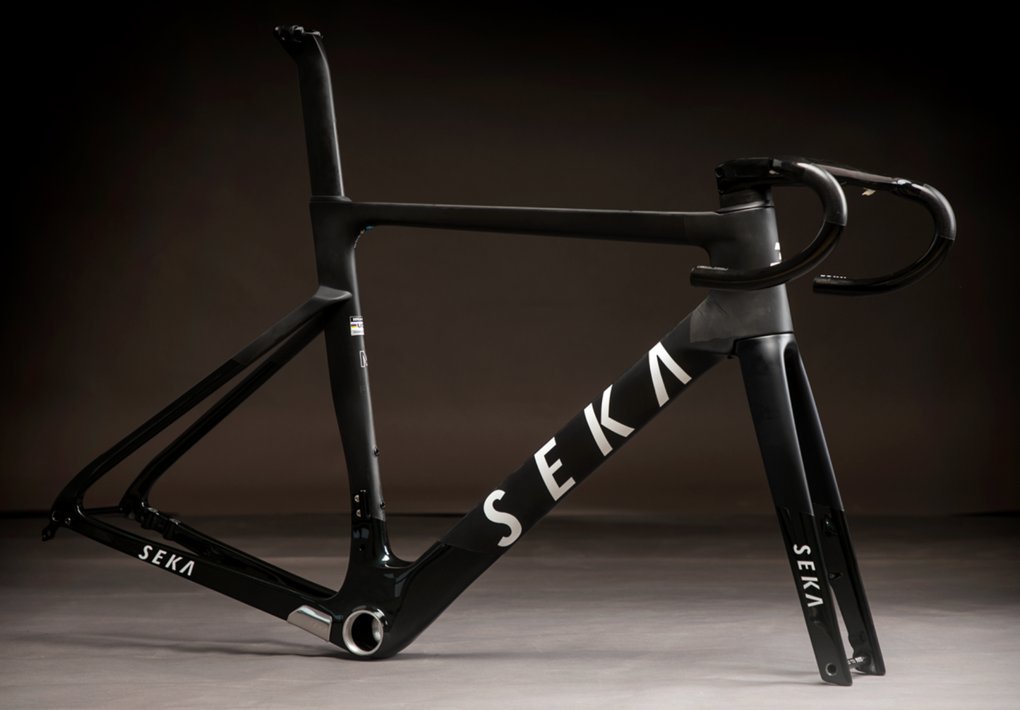 SEKA EXCEED STANDARD FRAMESET