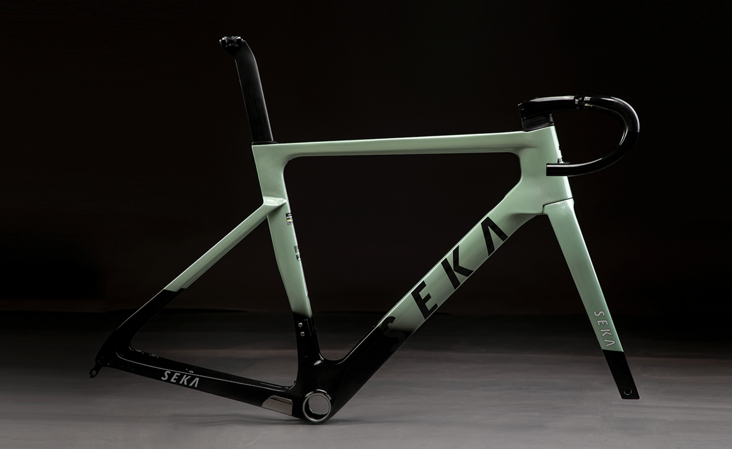 SEKA EXCEED STANDARD FRAMESET