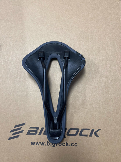 BIGROCK Saddle